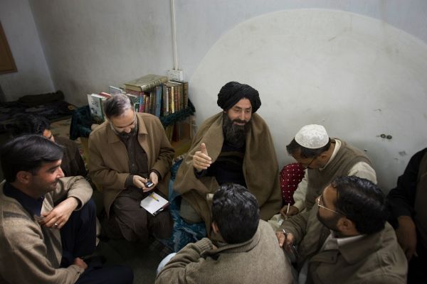 Brífink talibanských vůdců v Pákistánu pro novináře. Brífink talibanských vůdců v Pákistánu pro novináře.